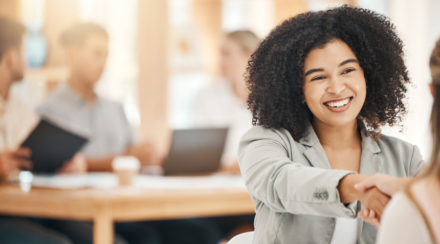 Harnessing-buying-signals-How-to-reach-out-at-the-right-time-in-B2B-sales